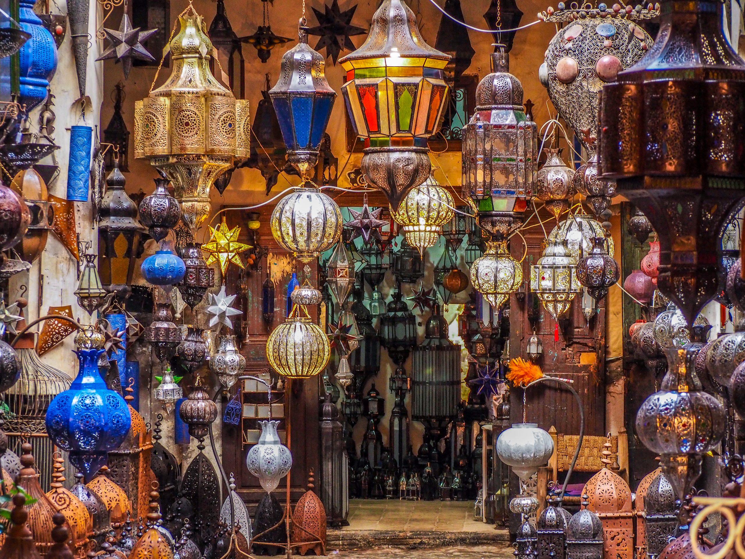 Moroccan,Style,Lighting,In,A,Shop,In,Souks,In,Medina